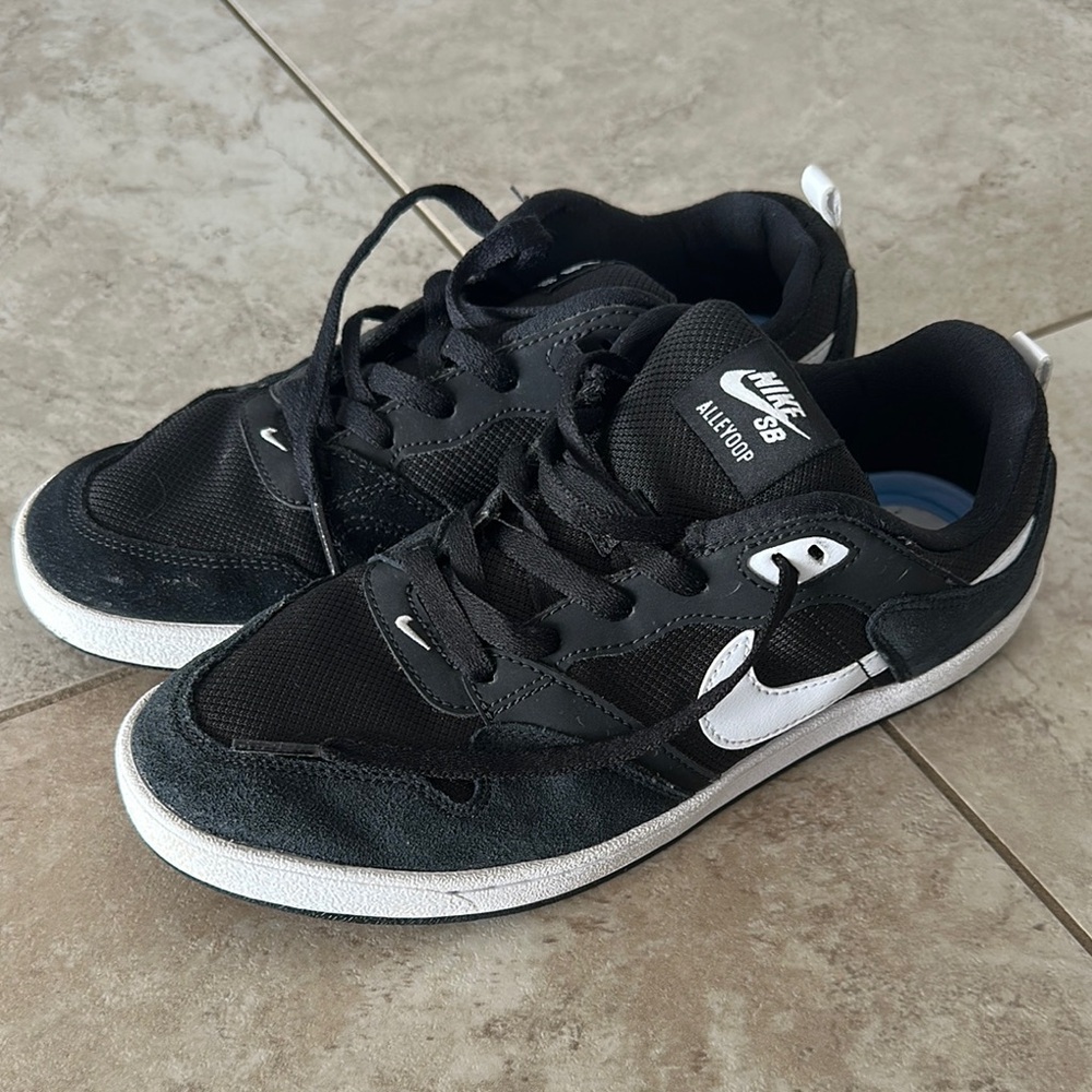 Nike SB Black and White Sneakers